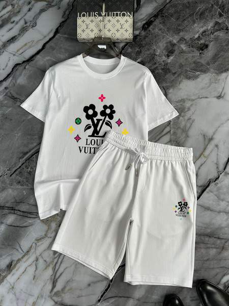 Picture of LV Shirt Pant Suits _SKULVM-5XL13gn1423553
